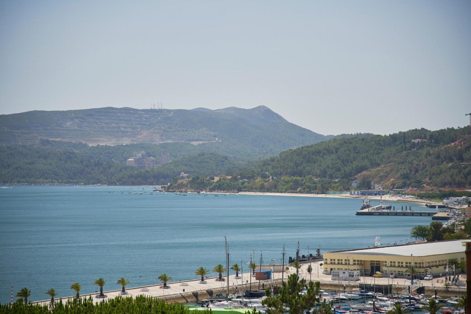 Sunset Bay View, Renovated Apt, By Timecooler Setubal Luaran gambar